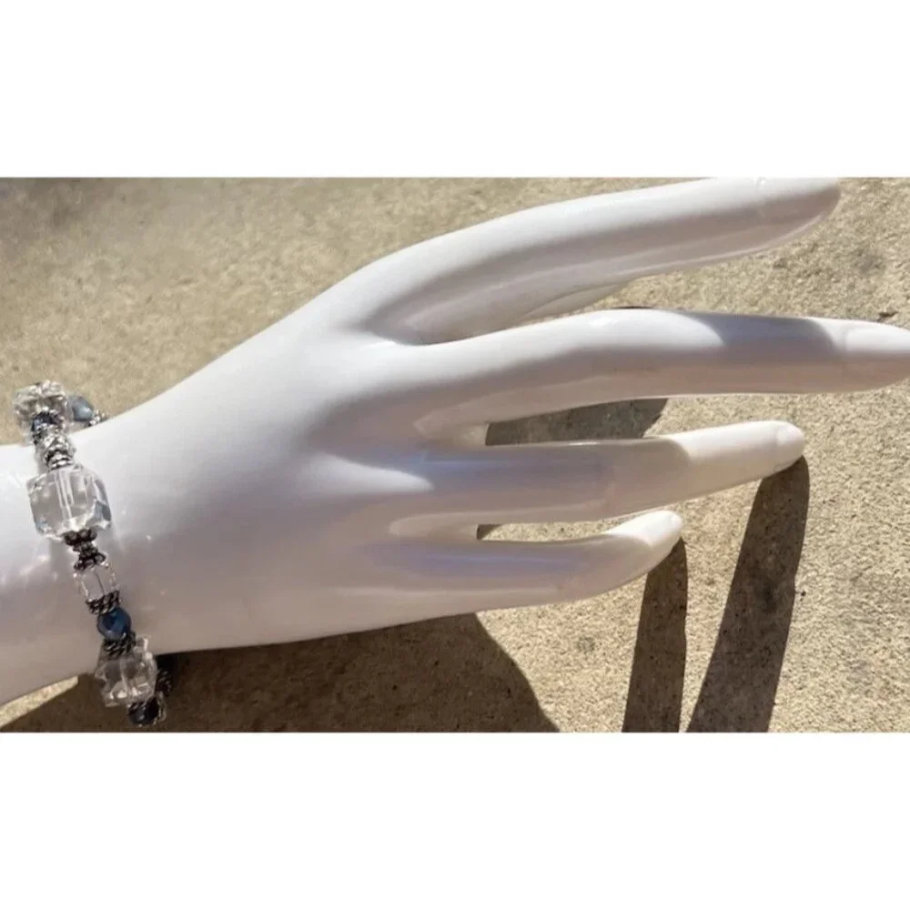 Vintage Silver Boho Chunky Blue White Clear Beaded Glass Women’s Sz 7”